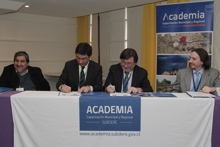 Ministerio del Medio Ambiente y SUBDERE firman convenio de colaboración ...